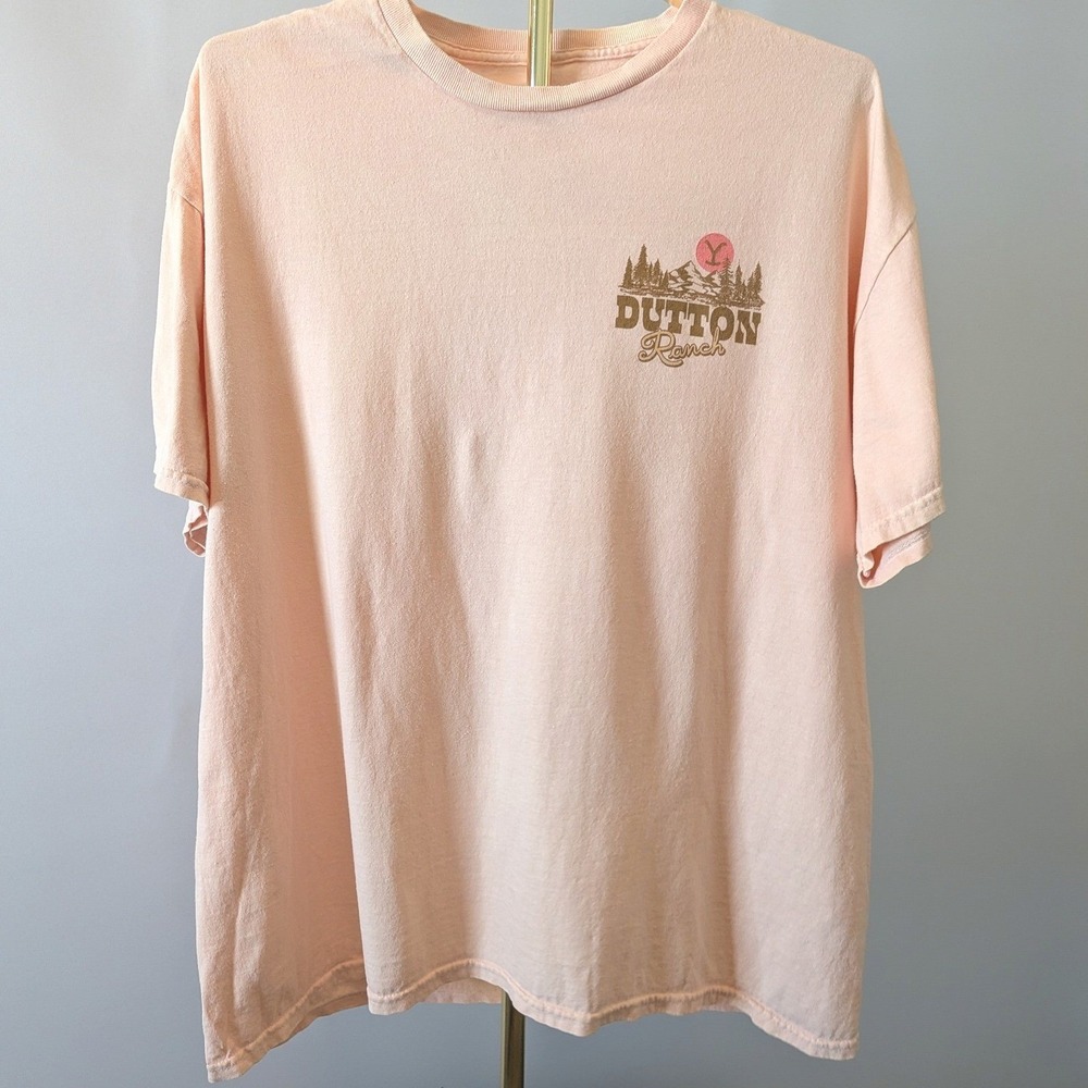 Yellowstone Dutton Ranch T-Shirt Women XL Peach Bison Montana Graphic TV Show‎